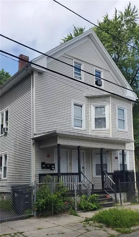 21 Thackery St, Providence, RI 02907