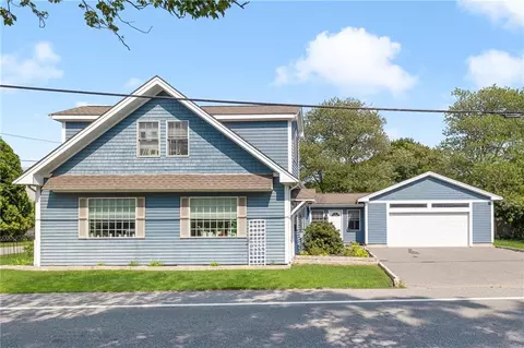 189 Sowams Rd, Barrington, RI 02806