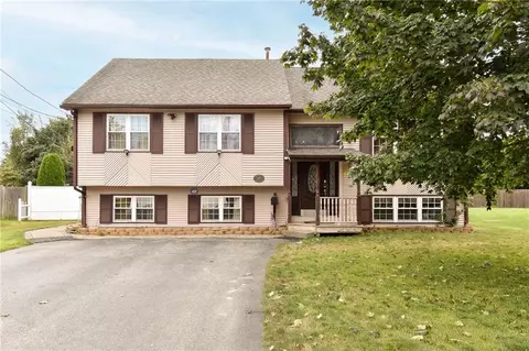 340 Asylum Rd, Warwick, RI 02886 photo 2