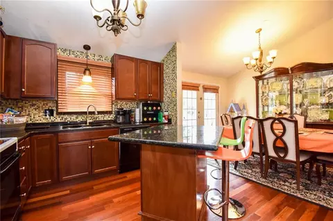 340 Asylum Rd, Warwick, RI 02886 photo 11
