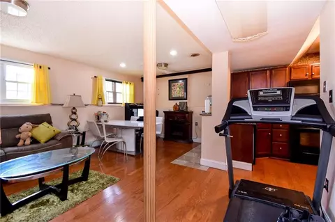 340 Asylum Rd, Warwick, RI 02886 photo 25