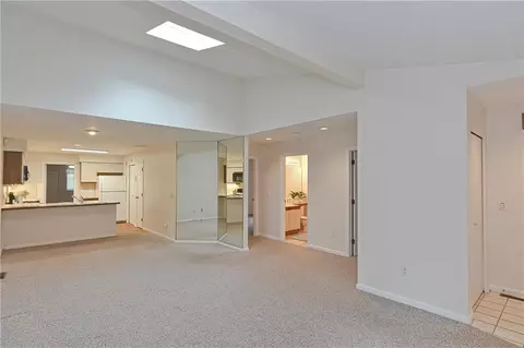 852 Halifax Dr, Warwick, RI 02886 photo 6