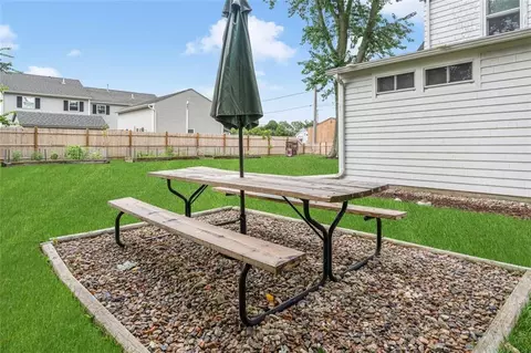 17 Daboll Ct, Warwick, RI 02889 photo 41