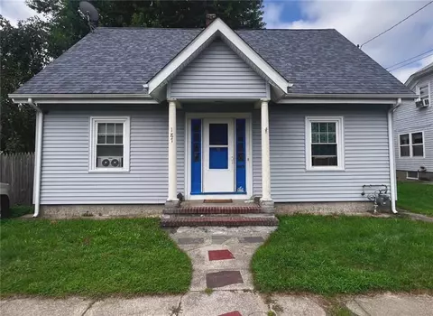 187 Gould Ave, Warwick, RI 02888
