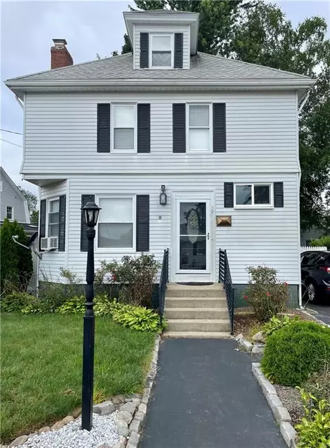 39 Homewood Ave, North Providence, RI 02911