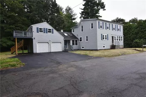 29 Pine St, North Smithfield, RI 02896