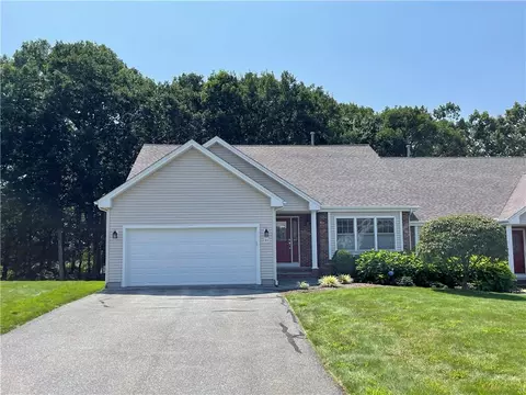 93 Spencer Woods Dr, East Greenwich, RI 02818