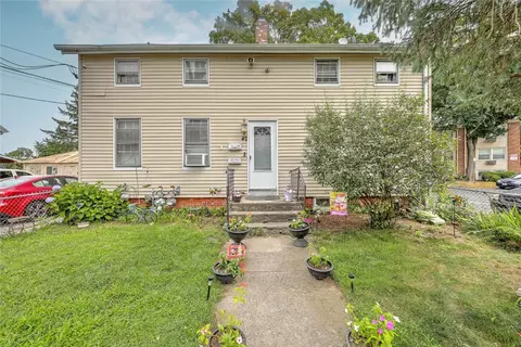42 Myrtle St, Pawtucket, RI 02860