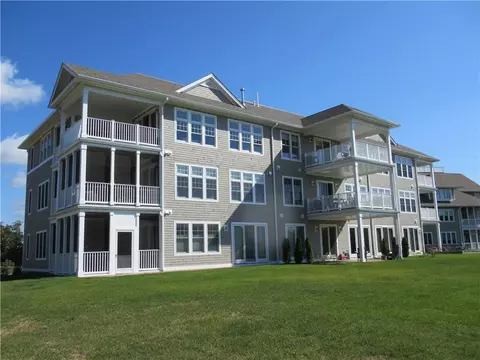 7 Compass Way #202, Westerly, RI 02891