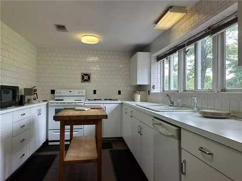 590 Ten Rod Rd, Exeter, RI 02822 photo 14