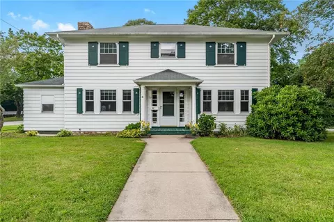 77 Main St, South Kingstown, RI 02879