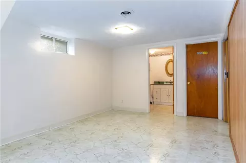 8 Viceroy Rd, Warwick, RI 02886 photo 27