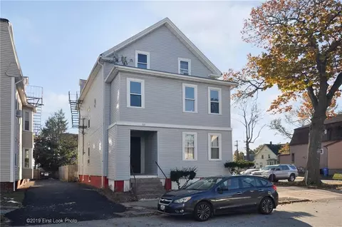 160 Woodbine St, Cranston, RI 02910