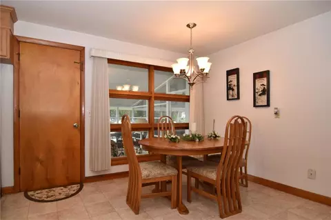 2 Highview Ave, Warren, RI 02885 photo 7