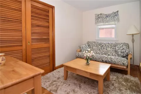 2 Highview Ave, Warren, RI 02885 photo 17