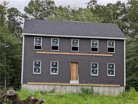 320 Huntinghouse Rd, Glocester, RI 02857