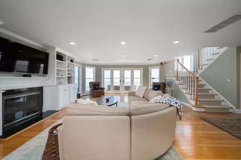 28 Burnett Rd, Warwick, RI 02889 photo 9