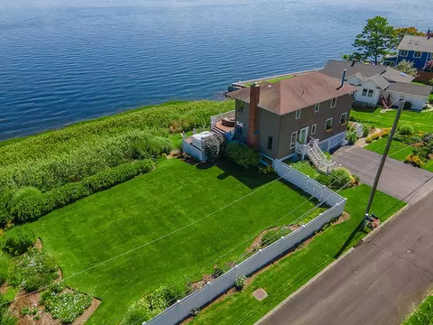 28 Burnett Rd, Warwick, RI 02889 photo 6