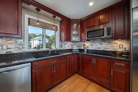 28 Burnett Rd, Warwick, RI 02889 photo 15