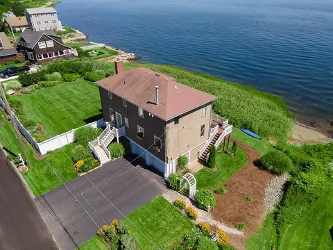 28 Burnett Rd, Warwick, RI 02889 photo 5