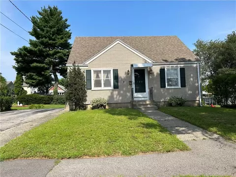 159 Burgess Ave, East Providence, RI 02914