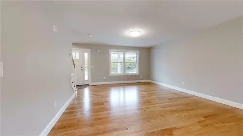 48 Greene St, Warwick, RI 02886 photo 8