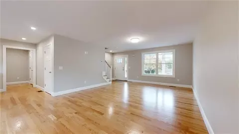 48 Greene St, Warwick, RI 02886 photo 7