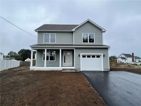 48 Greene St, Warwick, RI 02886