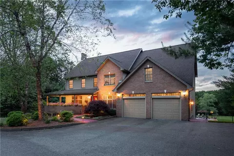 63 Little Pond County Rd, Cumberland, RI 02864