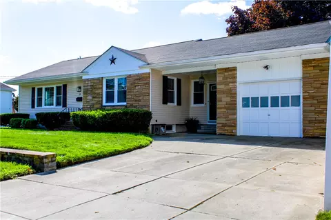 59 Fountain Ave, Cranston, RI 02920