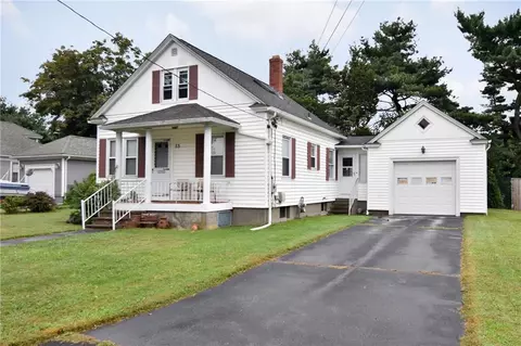 53 Wellington St, East Providence, RI 02914