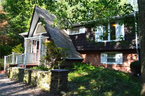 63 K G Ranch Rd, Richmond, RI 02832