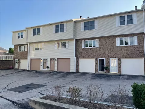 53 Columbus Ave #201, North Providence, RI 02911