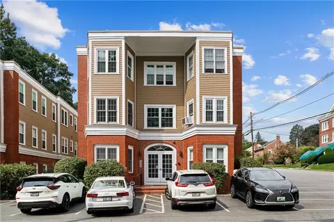 106 Blackstone Blvd #4, Providence, RI 02906