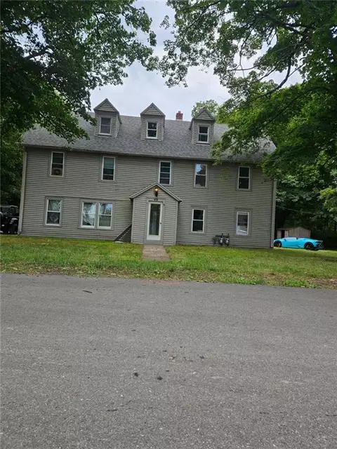 49 Frank Ave, South Kingstown, RI 02892