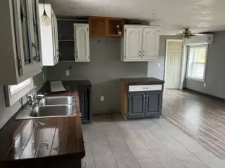 642 S County Trl, Exeter, RI 02822 photo 15