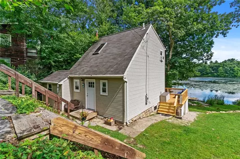 46 Knotty Oak Shrs, Coventry, RI 02816