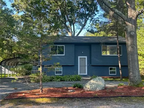 10 Bayview Dr, Exeter, RI 02822