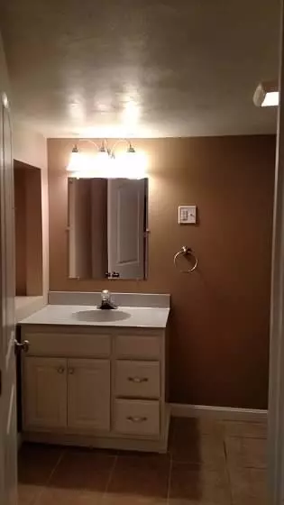 59 Beach Point Dr, East Providence, RI 02915 photo 20