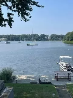 59 Beach Point Dr, East Providence, RI 02915 photo 30