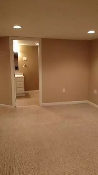 59 Beach Point Dr, East Providence, RI 02915 photo 19