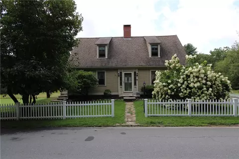 89 Westcott Rd, Scituate, RI 02857
