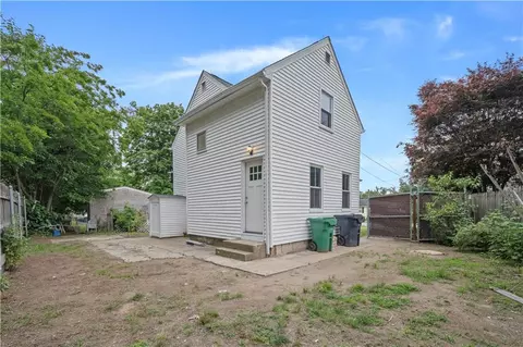 11 North St, Warwick, RI 02886 photo 2