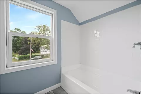 11 North St, Warwick, RI 02886 photo 12