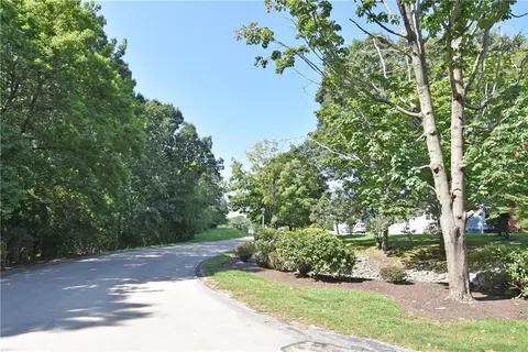 604 Brookhaven Ln #604, Woonsocket, RI 02895 photo 17