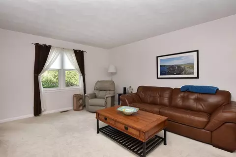 604 Brookhaven Ln #604, Woonsocket, RI 02895 photo 6