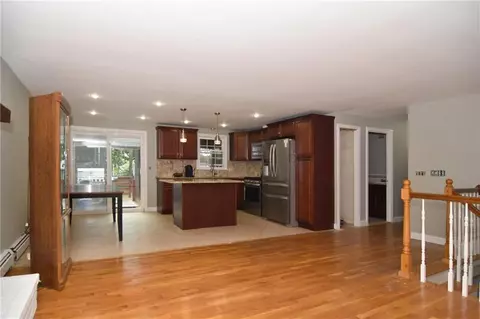 76 Spring Grove Ave, Warwick, RI 02889 photo 7