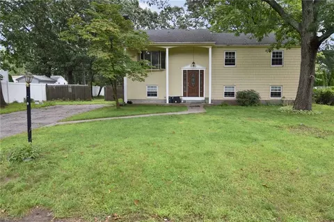 76 Spring Grove Ave, Warwick, RI 02889 photo 22