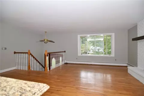 76 Spring Grove Ave, Warwick, RI 02889 photo 6