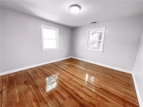 16 E View Ave, Cranston, RI 02920 photo 11